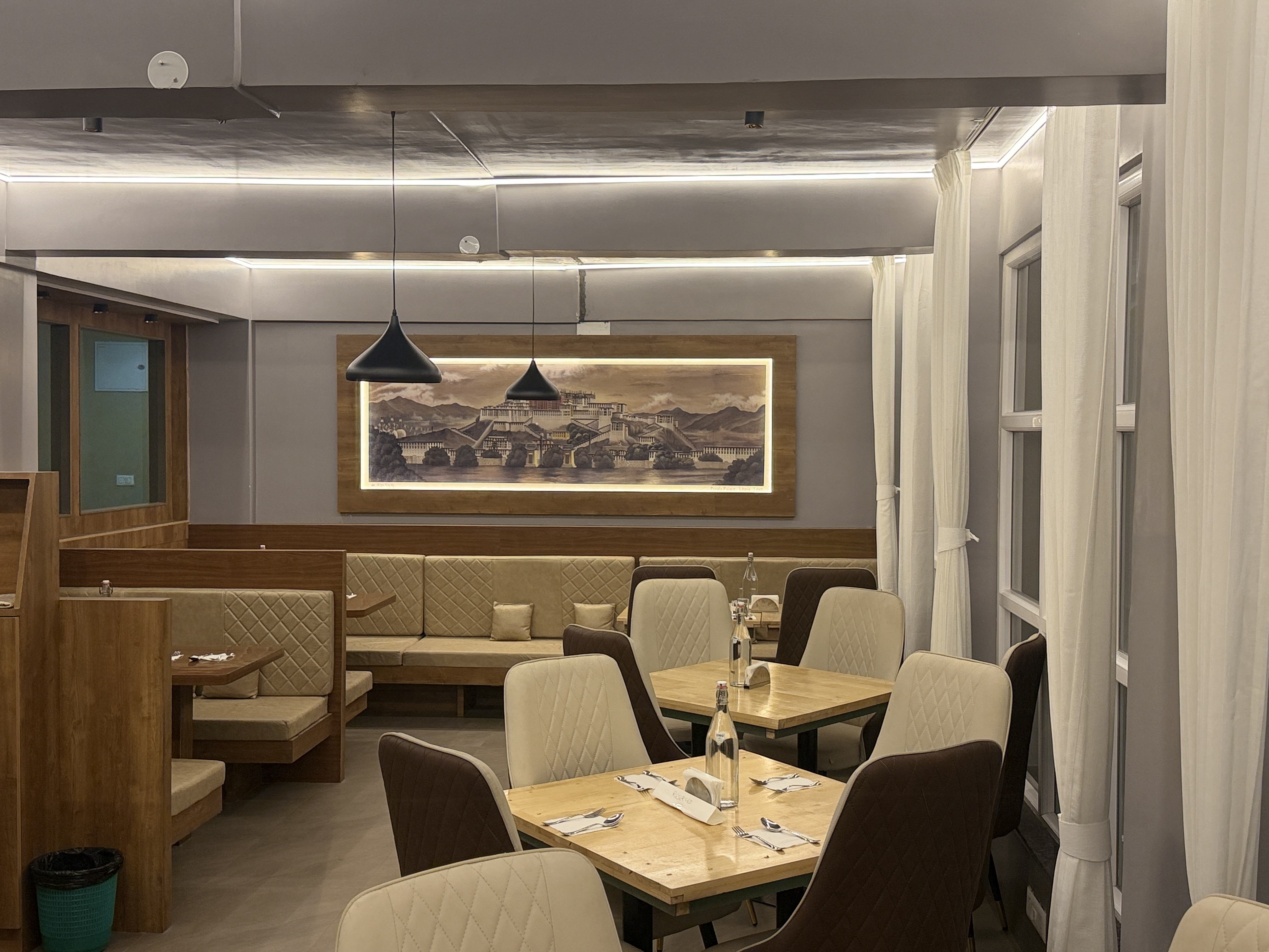 Buffet Dining Area